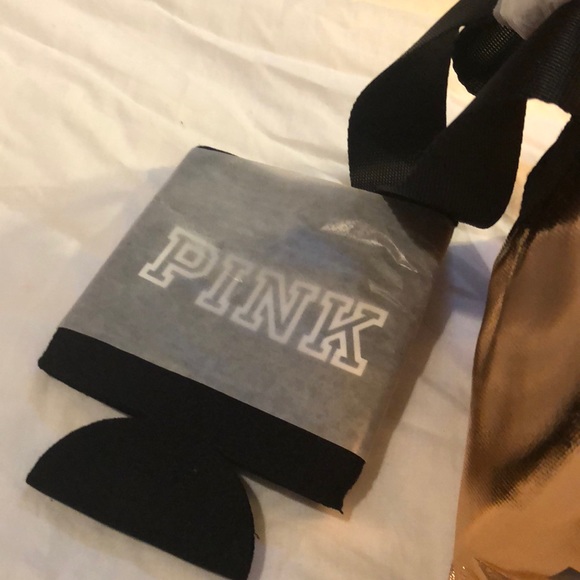 Brand new pink cooler - Picture 3 of 4
